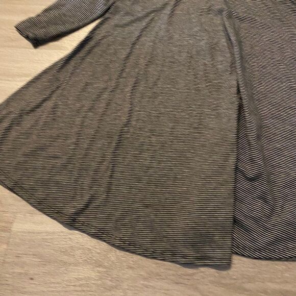 Rolla Coster grey striped 3/4 sleeve tunic size small - Picture 4 of 8